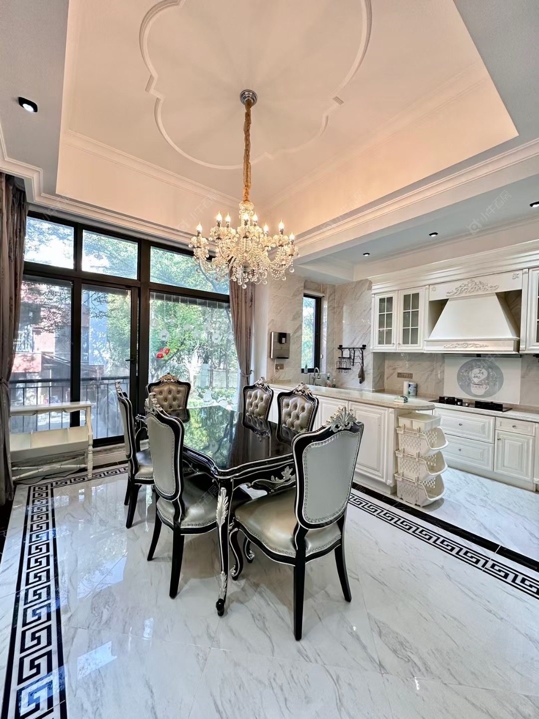 上海凯德林茵湖畔东区别墅区在售二手房源小区图_小牛看房