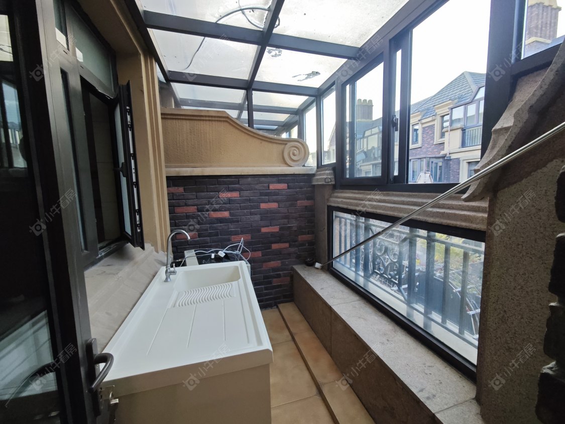 上海长泰东郊御园别墅区在租房源小区图_小牛看房