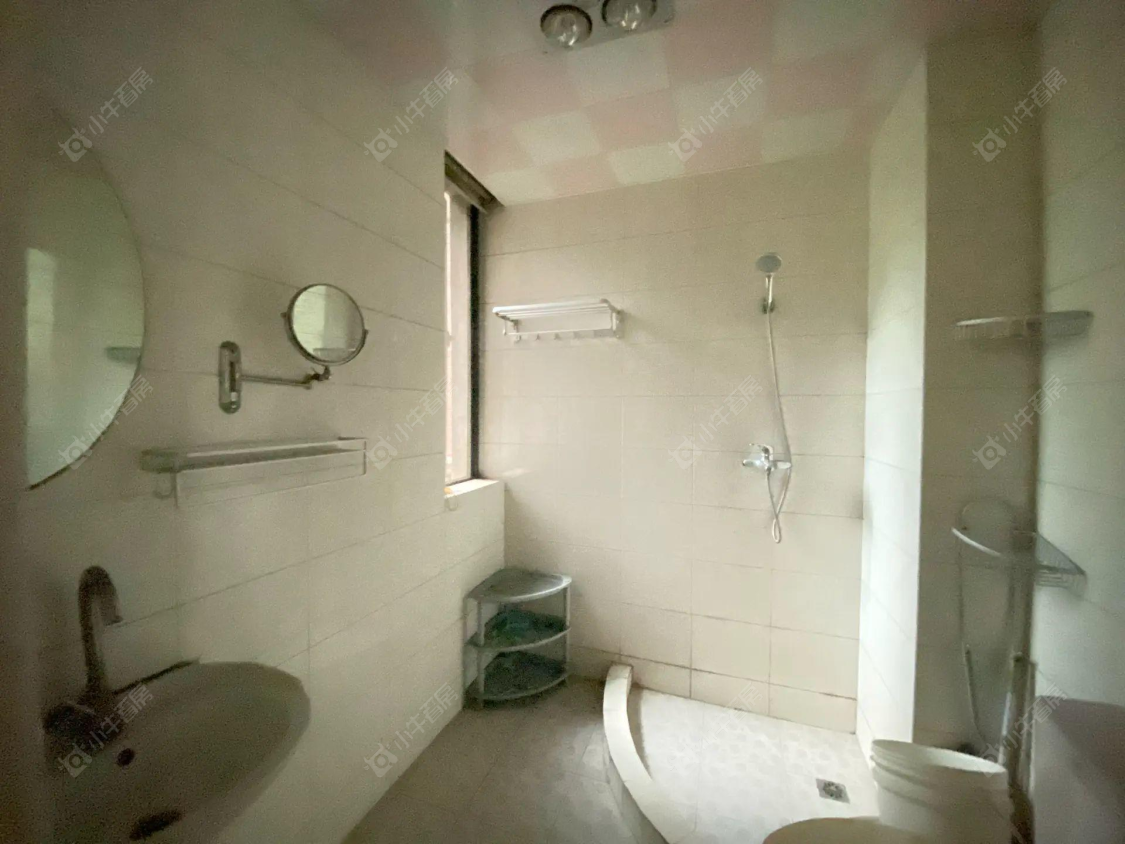 上海顺驰美兰湖在售二手房源小区图_小牛看房