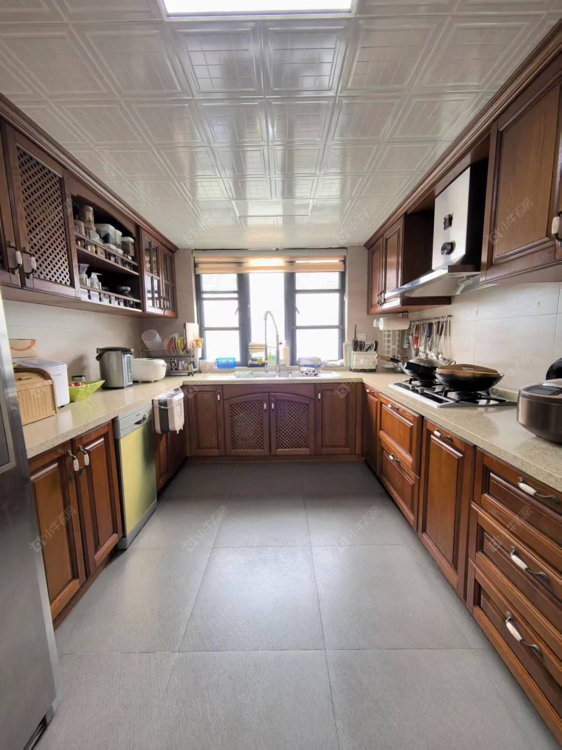 上海美兰湖岭域在售二手房源小区图_小牛看房