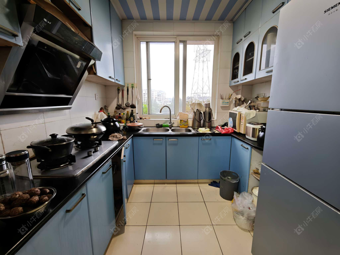 上海杨泰春城在售二手房源小区图_小牛看房