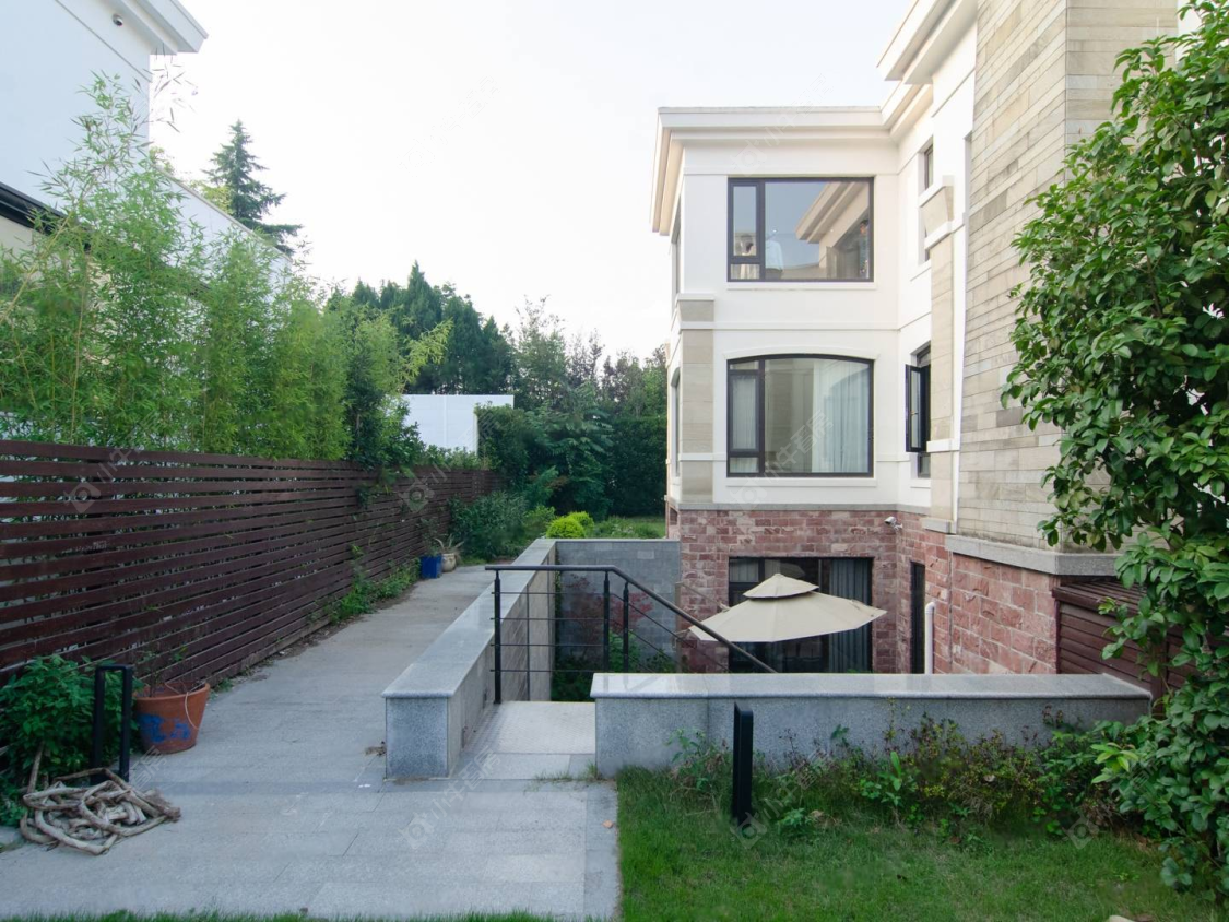 上海长堤花园别墅在售二手房源室内图_小牛看房