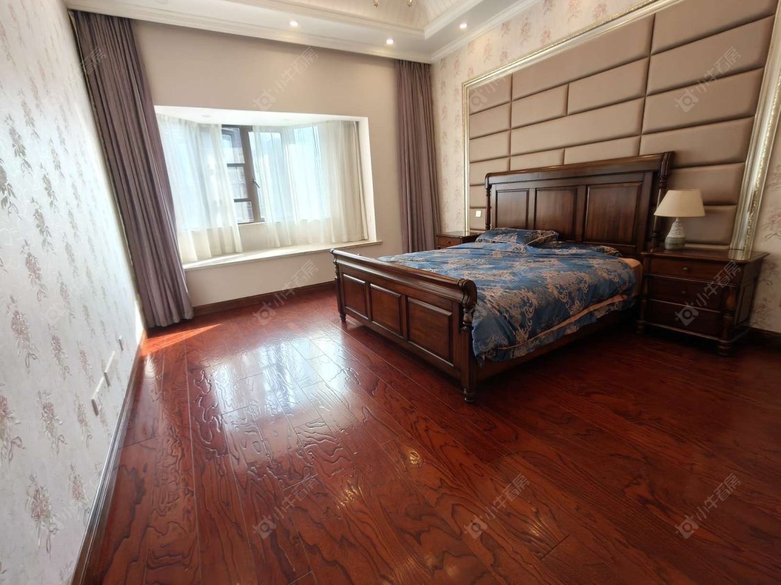 上海万科琥珀郡园别墅区在售二手房源小区图_小牛看房