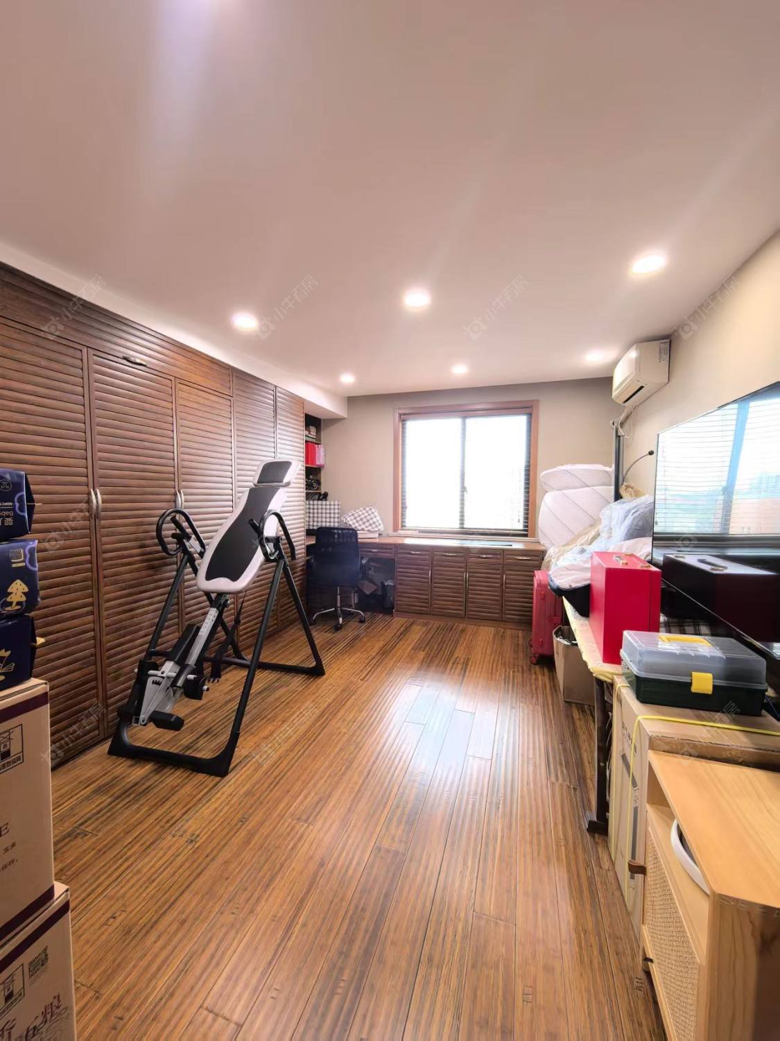 上海美兰湖岭域在售二手房源小区图_小牛看房