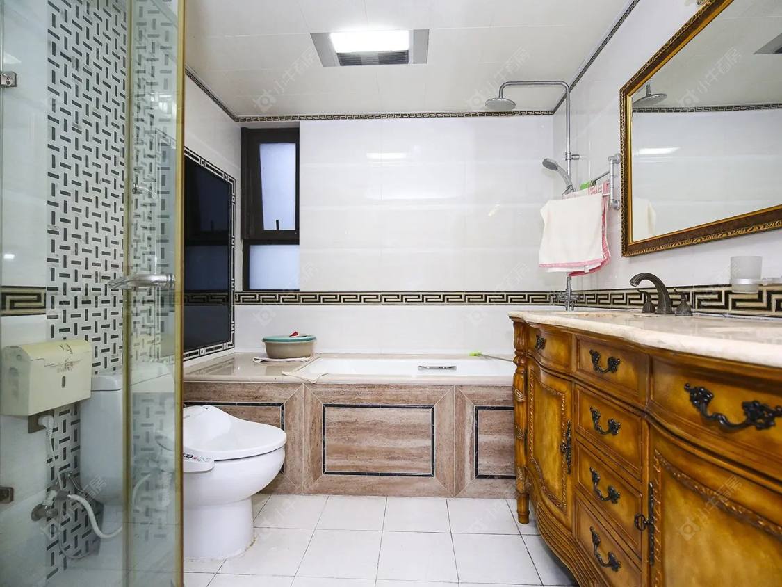 上海泰宝华庭公寓在售二手房源小区图_小牛看房