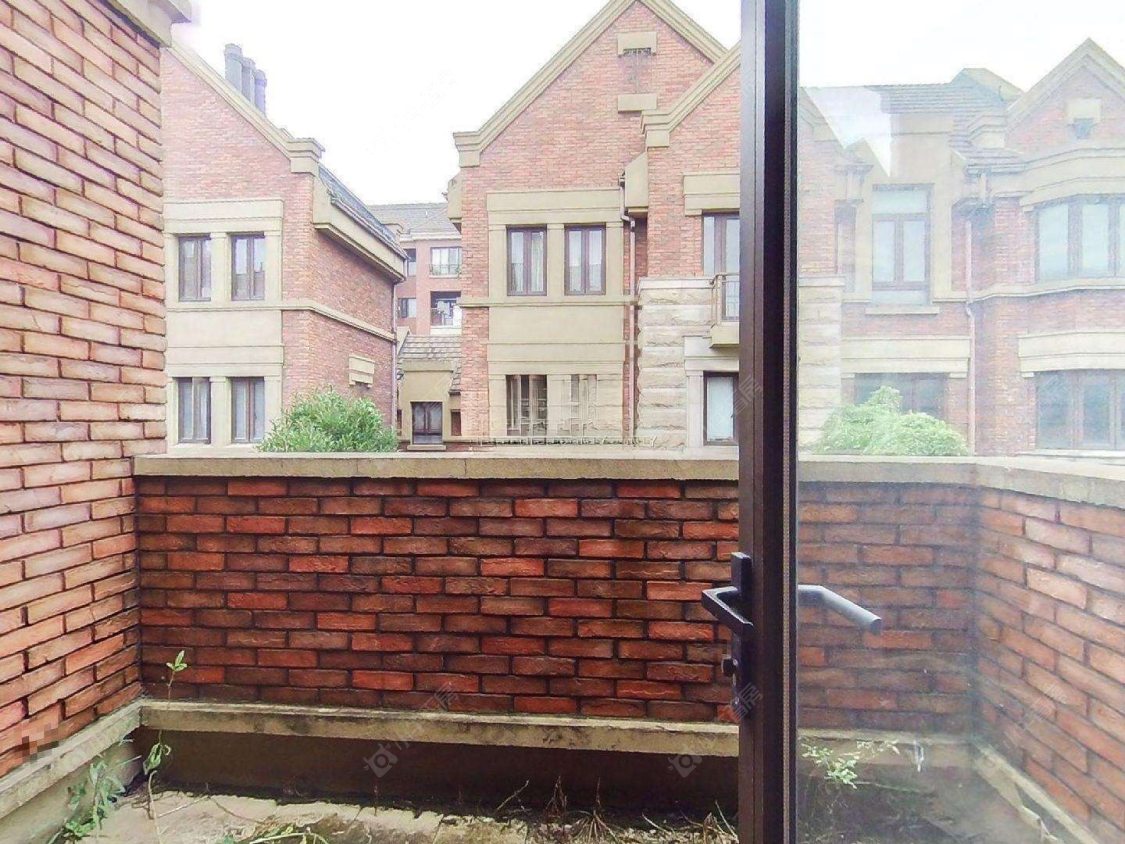 上海万科琥珀郡园别墅区在售二手房源小区图_小牛看房