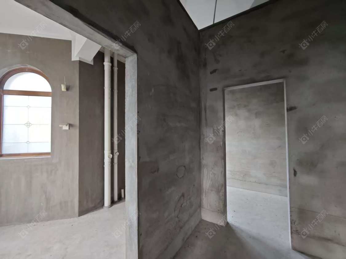 上海爱法奥朗新庄园在售二手房源小区图_小牛看房