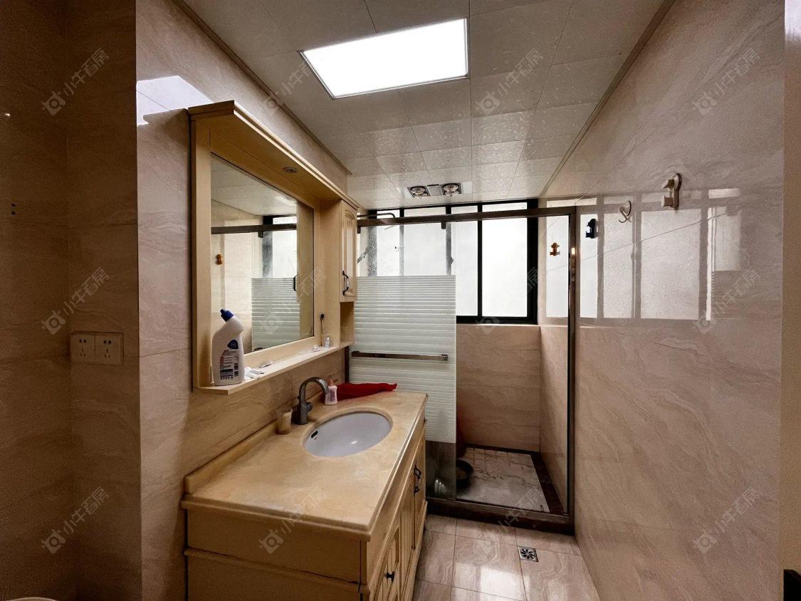 上海美兰湖颐景园在售二手房源小区图_小牛看房