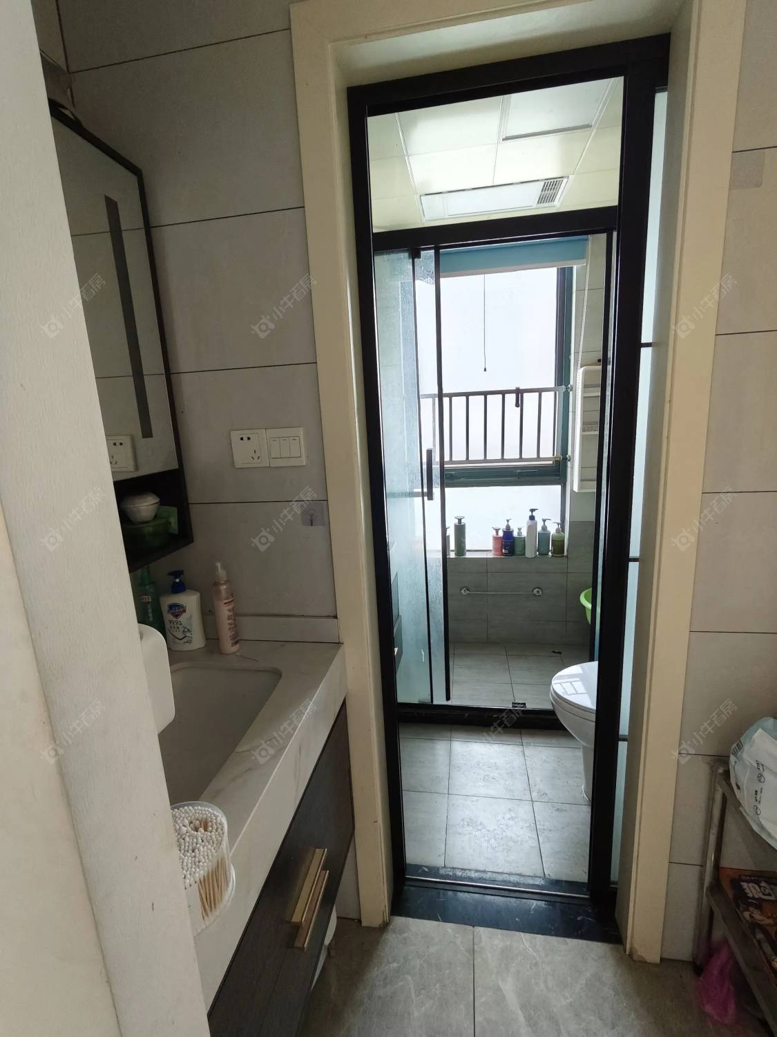 上海万科四季花城111弄在售二手房源小区图_小牛看房