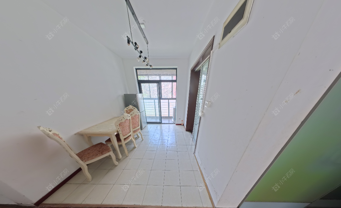 上海顺驰美兰湖在售二手房源小区图_小牛看房