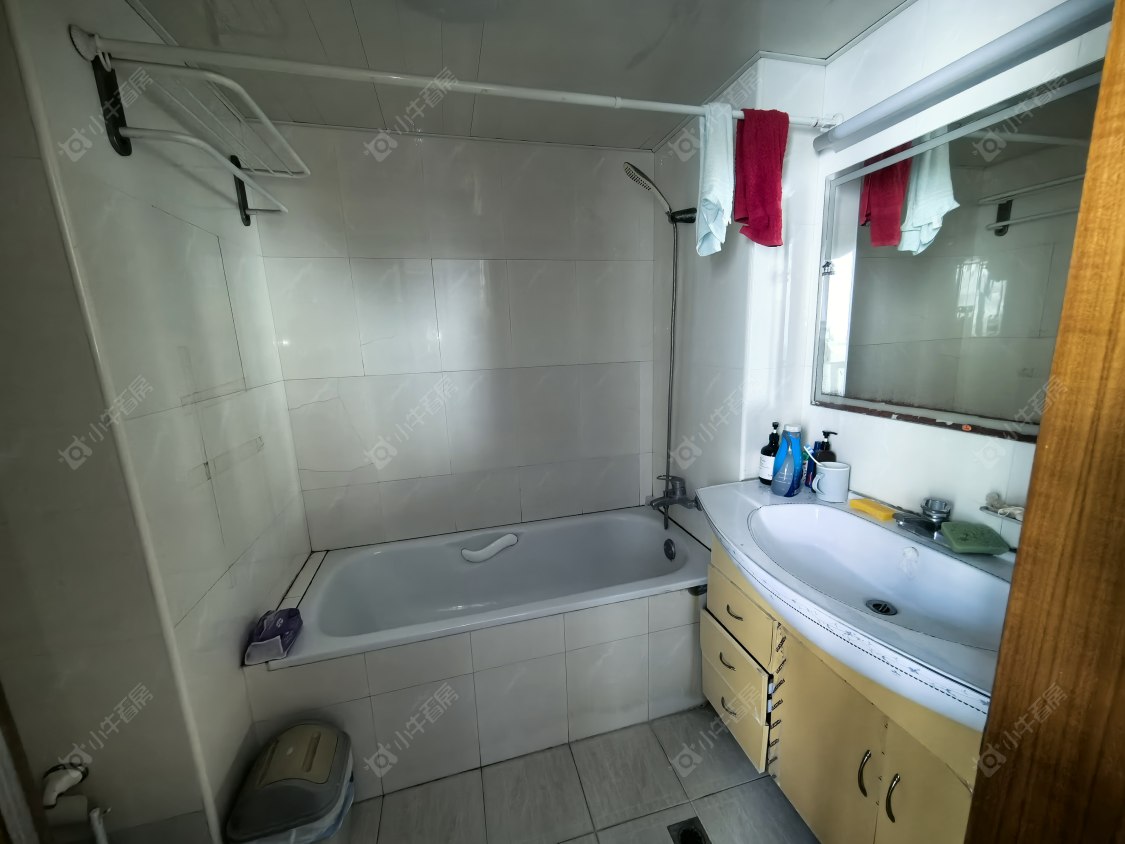 上海幸福小镇明丰绿都在售二手房源小区图_小牛看房