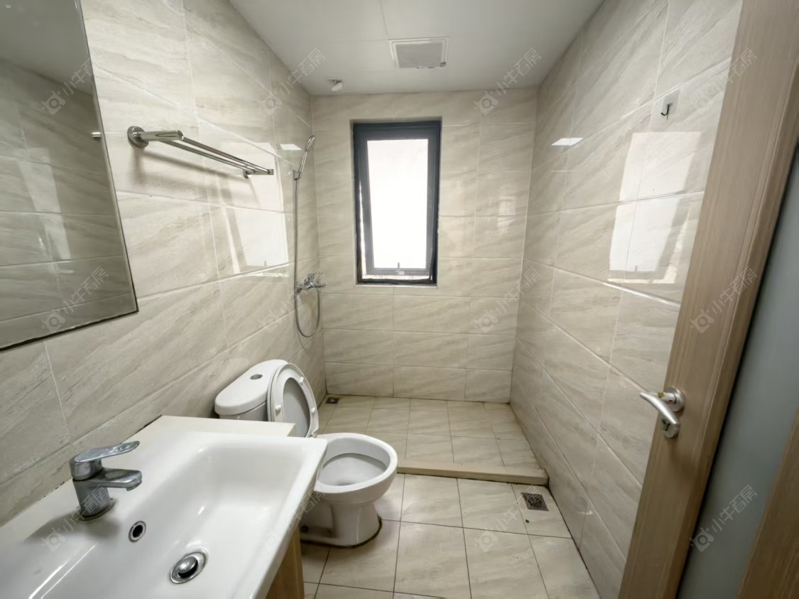 上海绿地新里波洛克公馆在售二手房源小区图_小牛看房