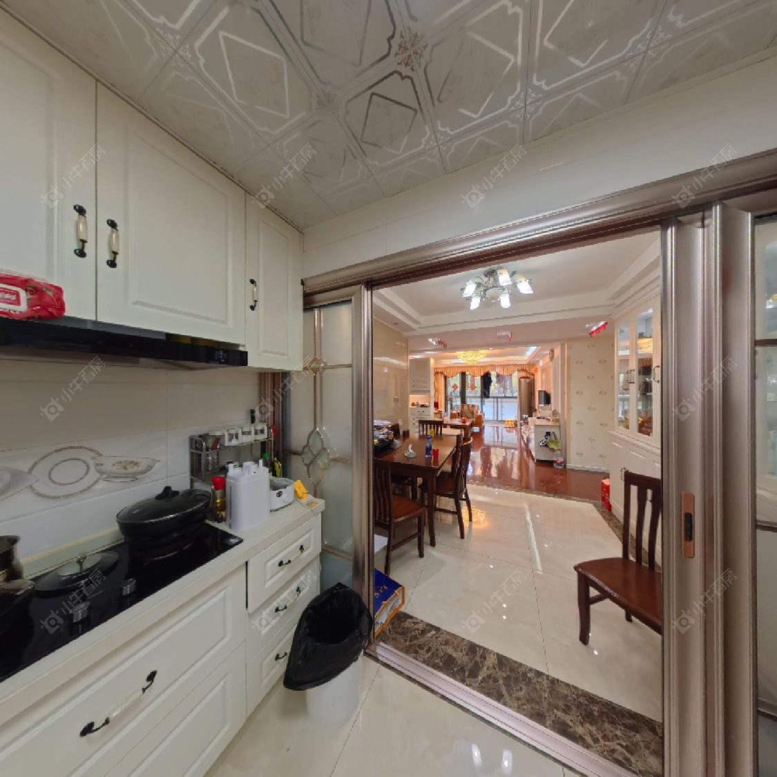 上海美兰湖颐景园在售二手房源小区图_小牛看房