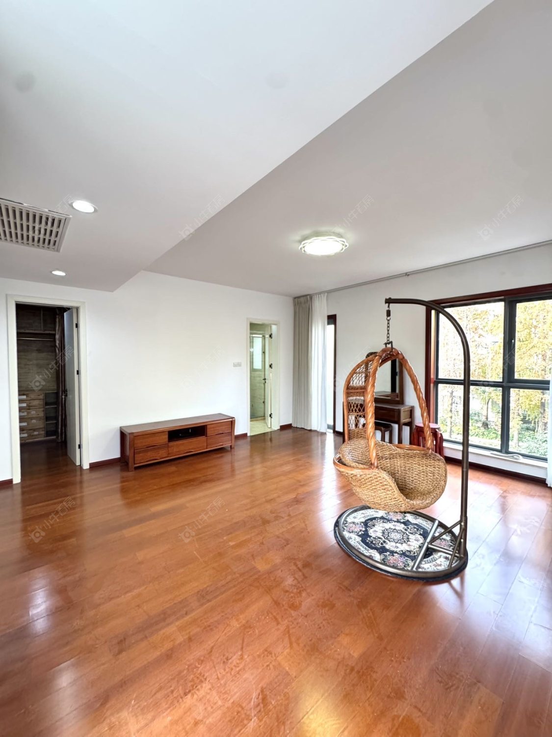 上海凯德林茵湖畔东区别墅区在售二手房源小区图_小牛看房