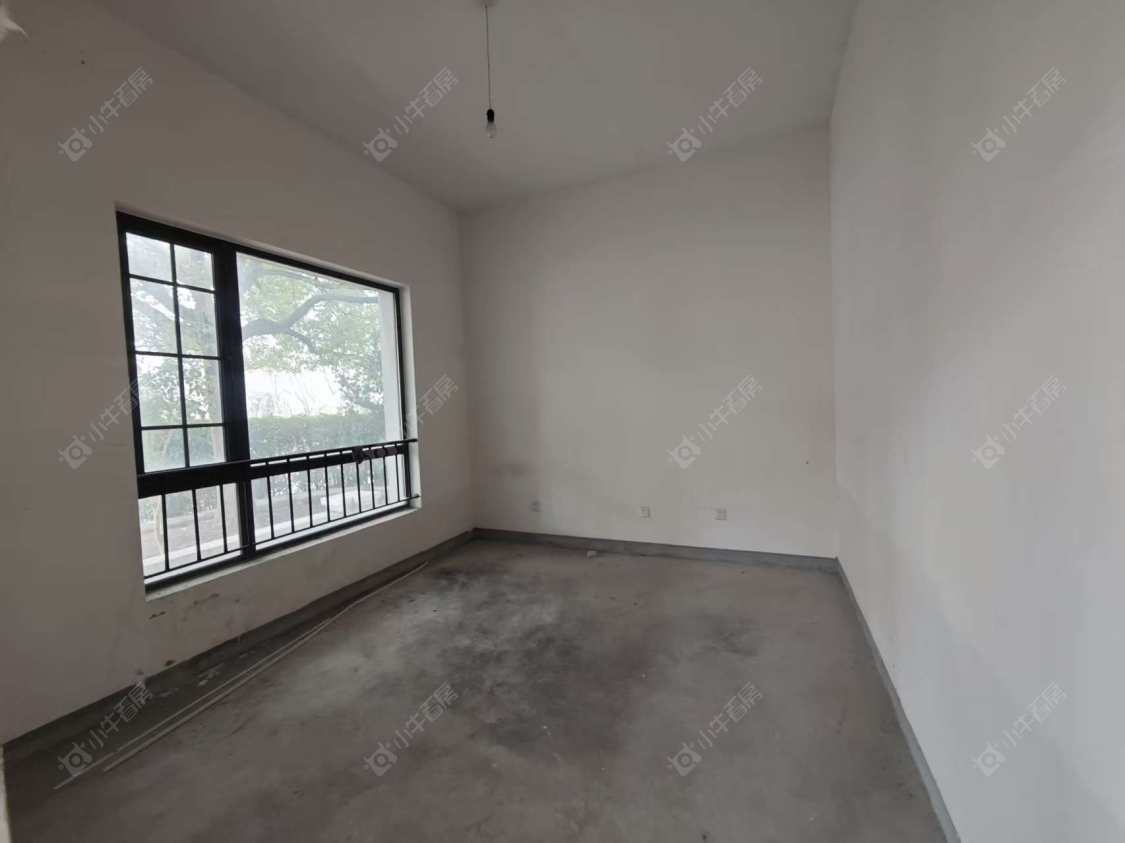 上海爱法奥朗新庄园在售二手房源小区图_小牛看房