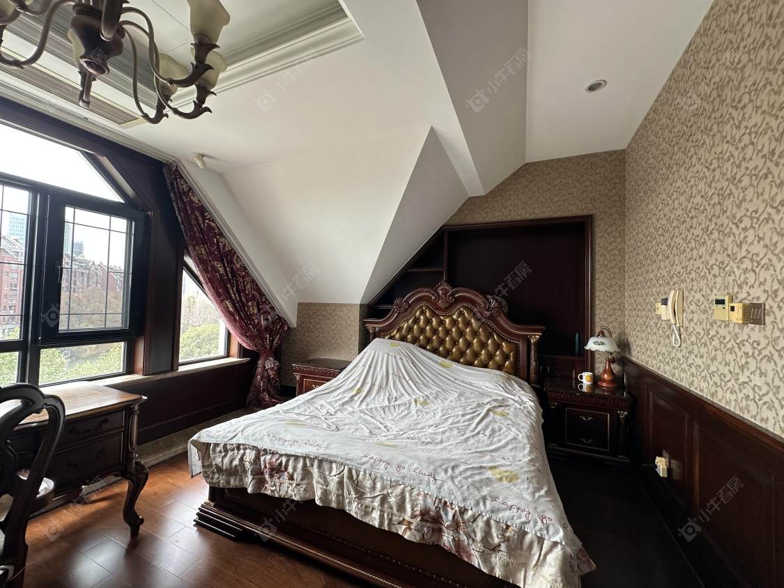 上海美兰湖花园别墅区在售二手房源小区图_小牛看房