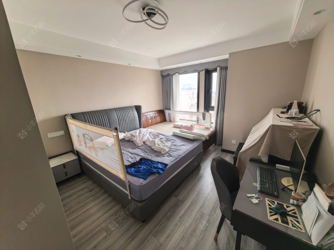 上海万科四季花城111弄在售二手房源小区图_小牛看房