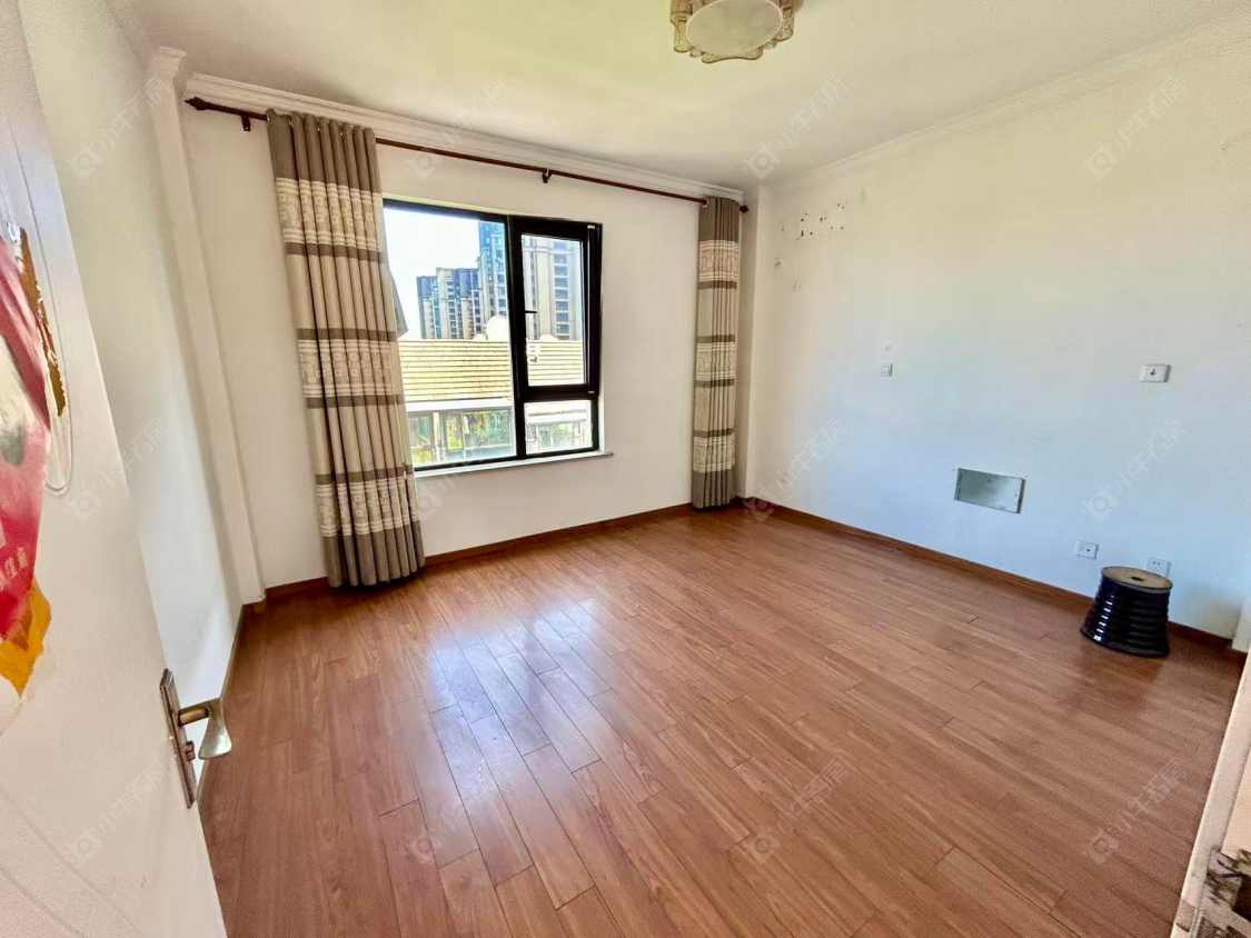 上海绿地海域笙晖在售二手房源小区图_小牛看房