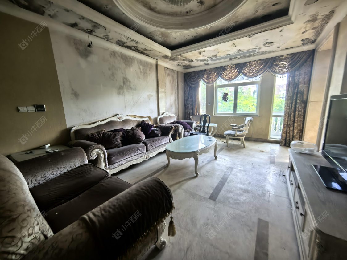 上海美兰湖别墅在售二手房源小区图_小牛看房