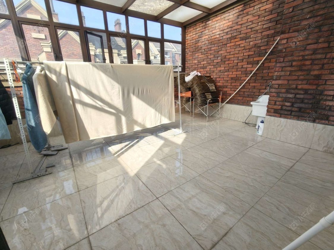 上海万科琥珀郡园别墅区在售二手房源小区图_小牛看房