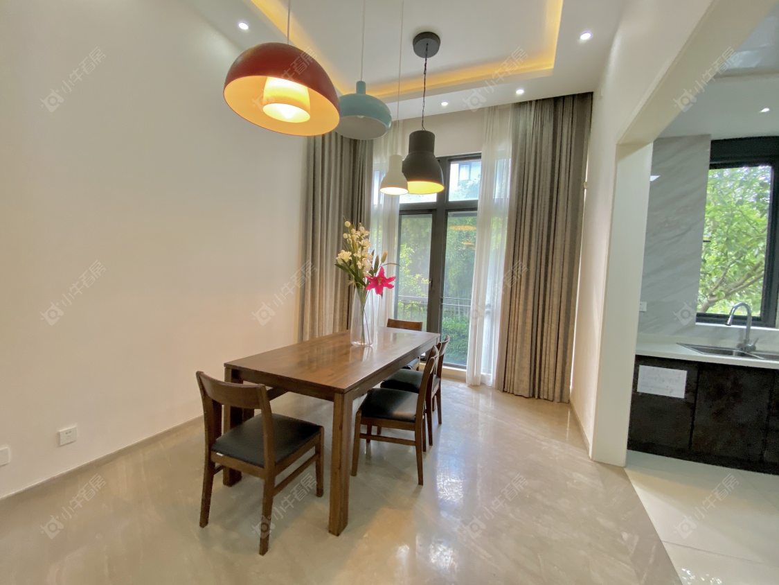 上海凯德林茵湖畔东区别墅区在售二手房源小区图_小牛看房