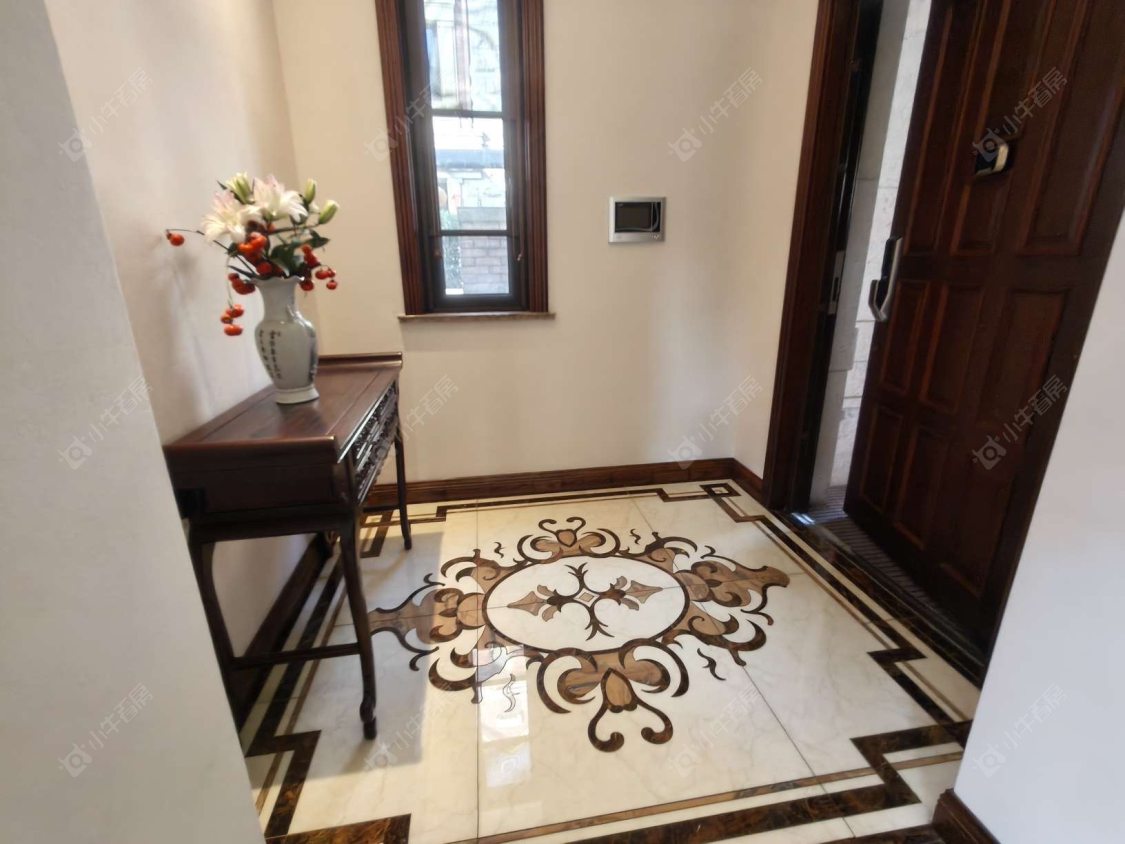 上海万科琥珀郡园别墅区在售二手房源小区图_小牛看房