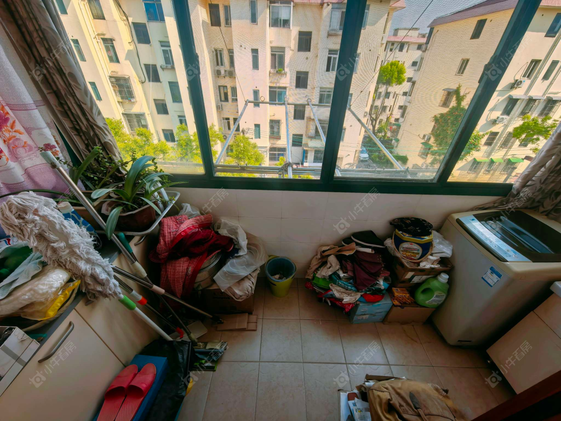 上海杨泰三村东区在售二手房源小区图_小牛看房