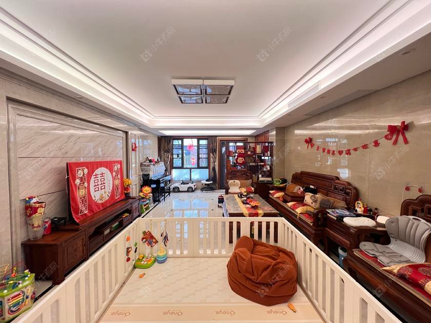 上海美兰湖岭域在售二手房源小区图_小牛看房