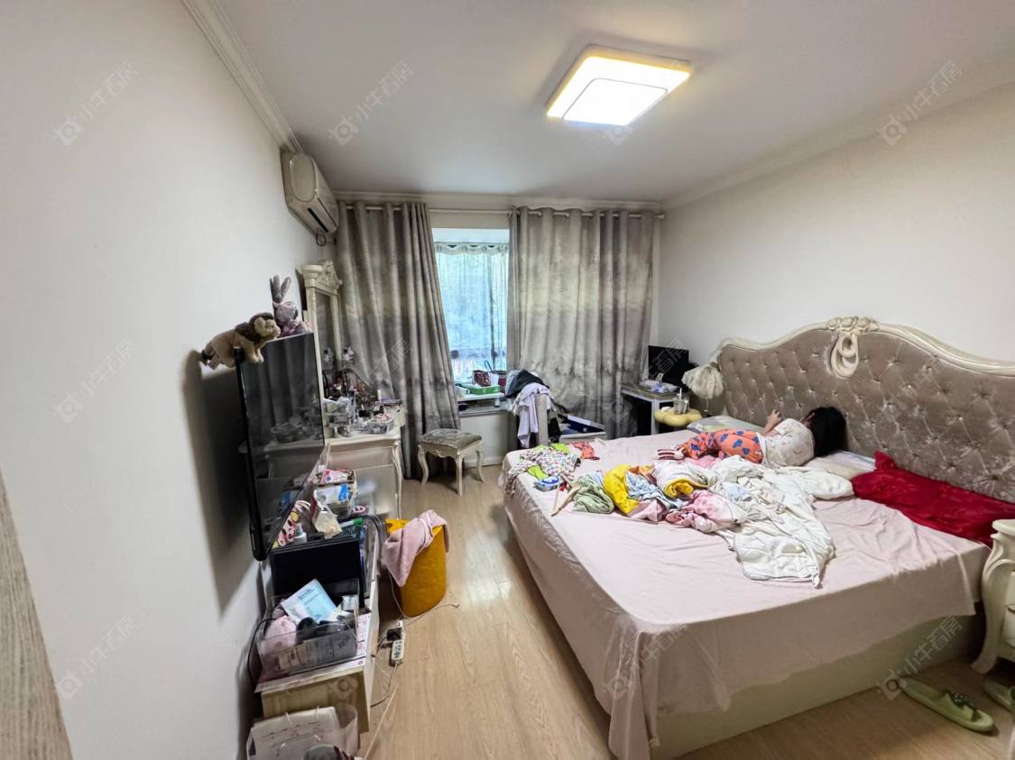 上海美兰湖颐景园在售二手房源小区图_小牛看房