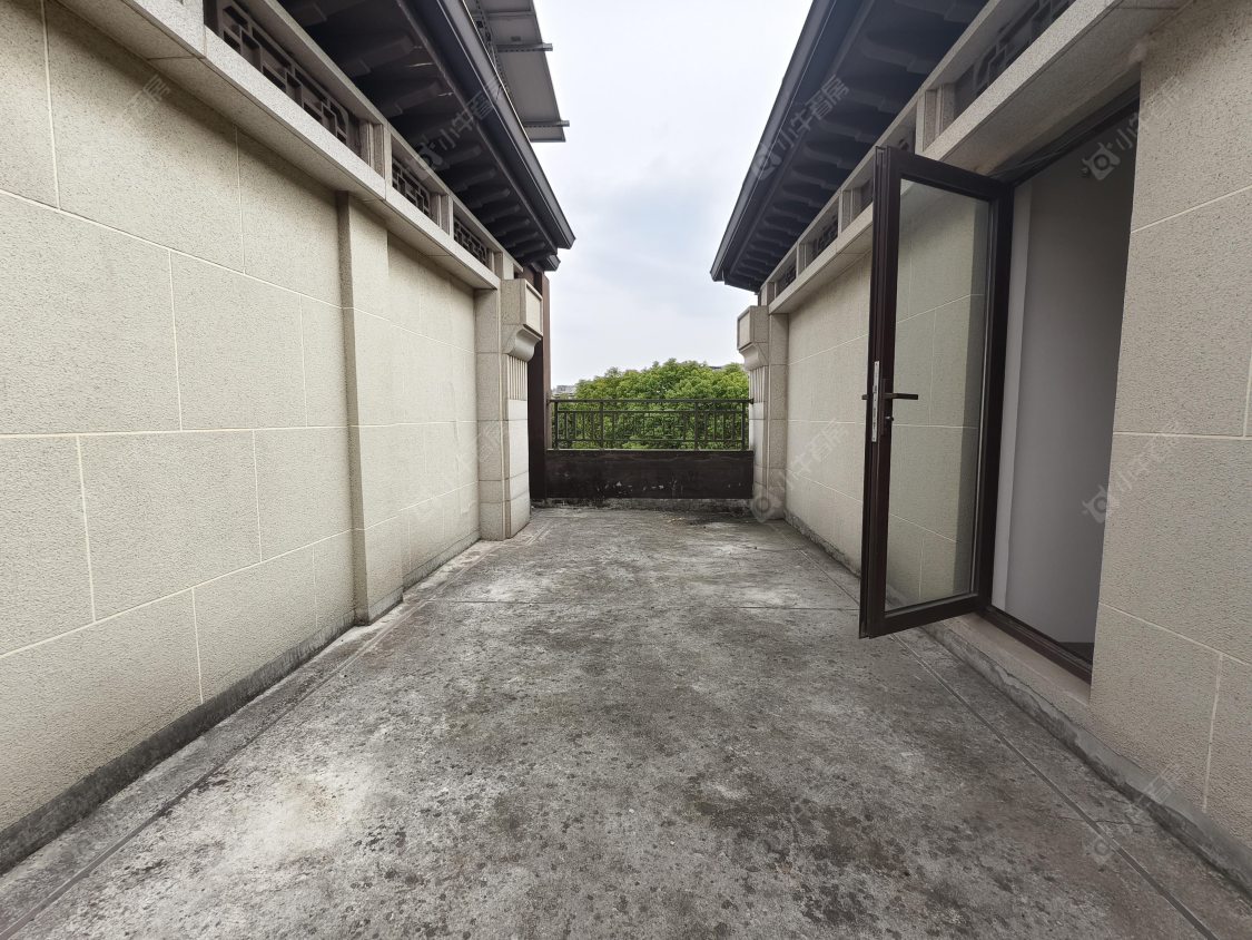 上海阳光城花满墅别墅区在售二手房源小区图_小牛看房