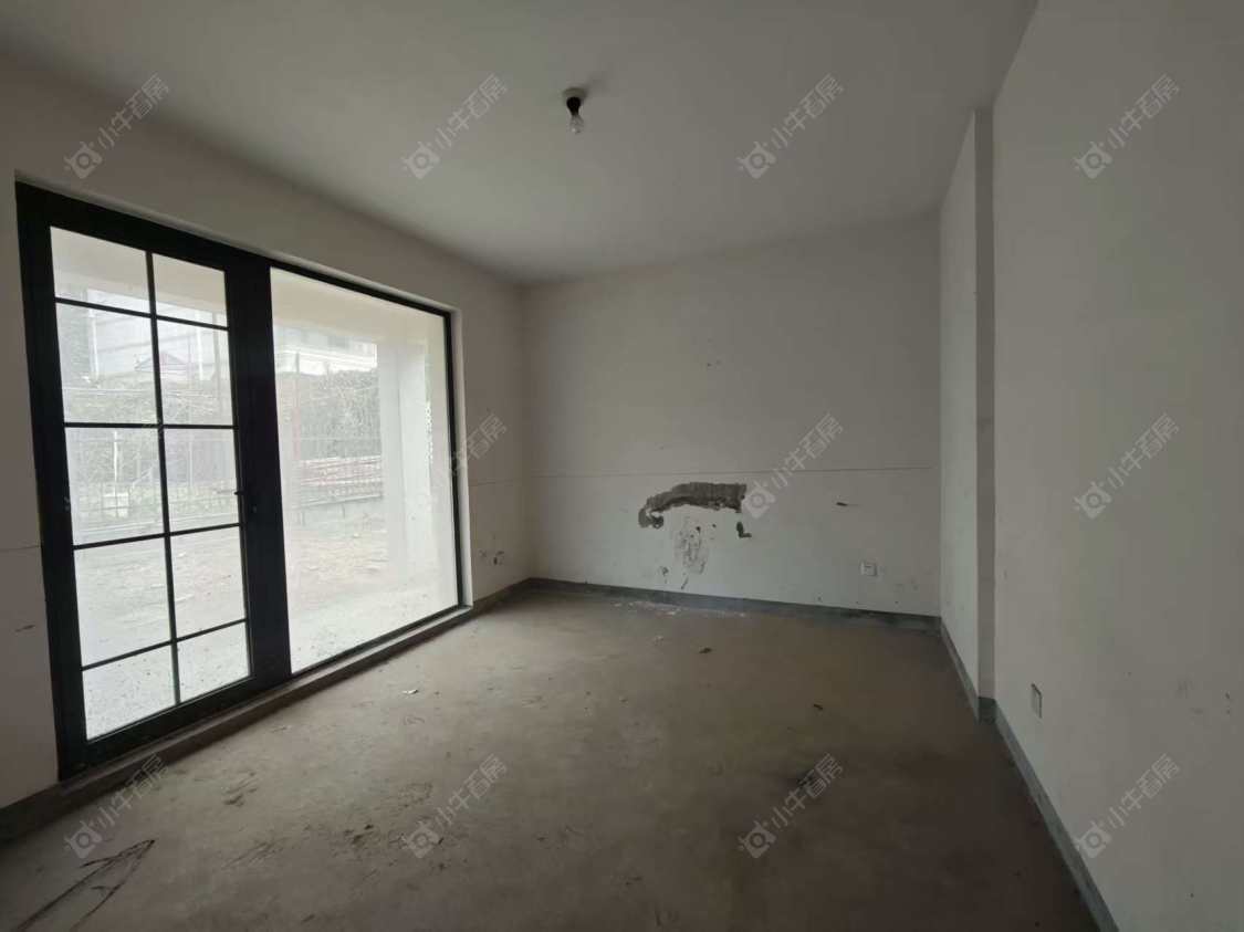 上海爱法奥朗新庄园在售二手房源小区图_小牛看房