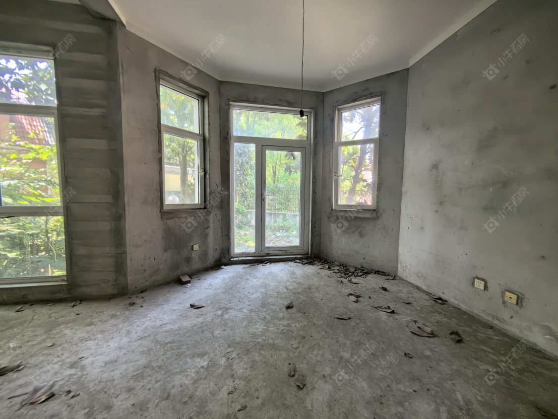 上海美兰湖别墅在售二手房源小区图_小牛看房