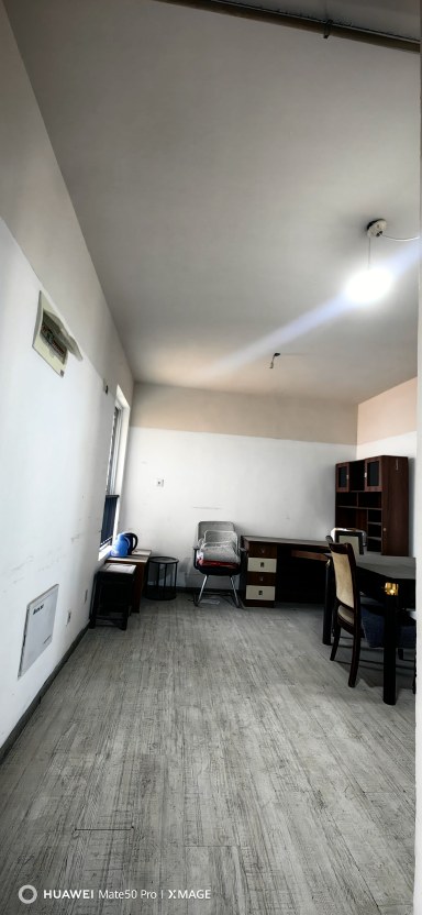 上海练祁佳城绿地家苑355弄2室1厅1卫在售二手房房源图片