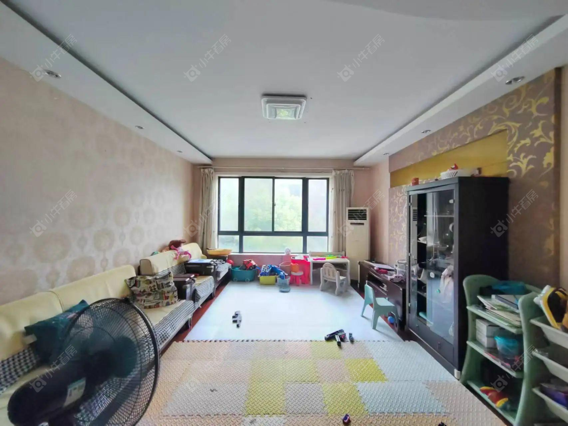 上海顺驰美兰湖在售二手房源小区图_小牛看房