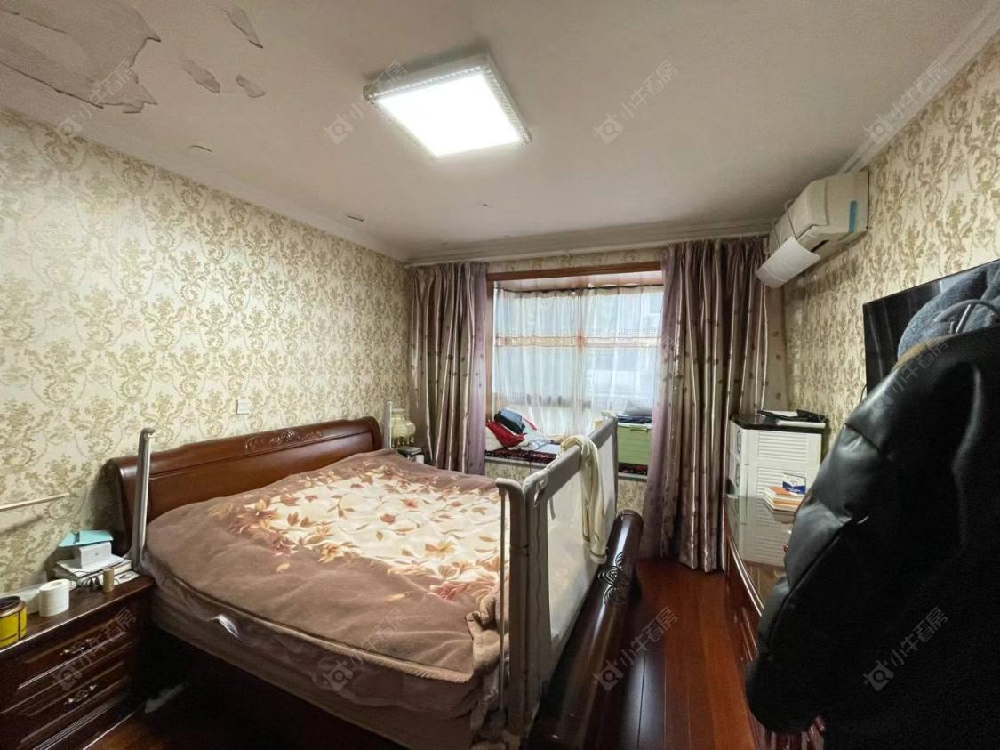 上海美兰湖颐景园在售二手房源小区图_小牛看房