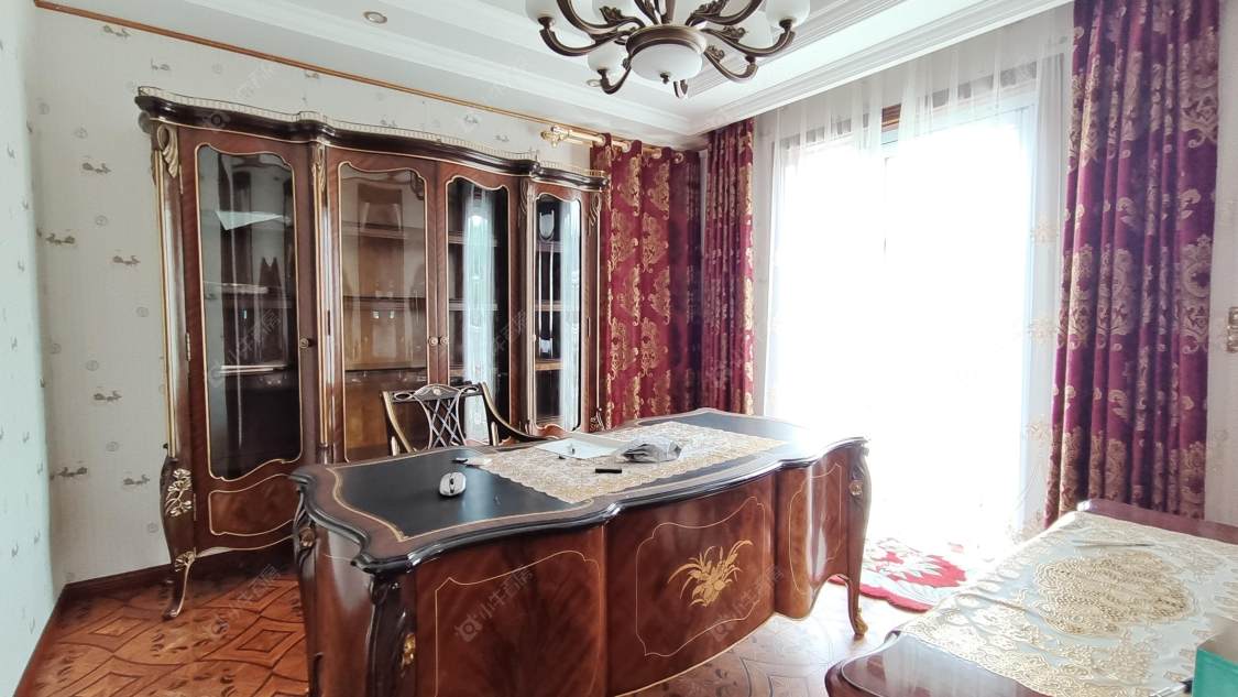 上海美兰湖别墅在售二手房源小区图_小牛看房