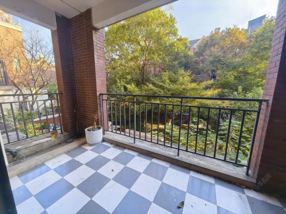 上海信达郡庭别墅区在售二手房源小区图_小牛看房