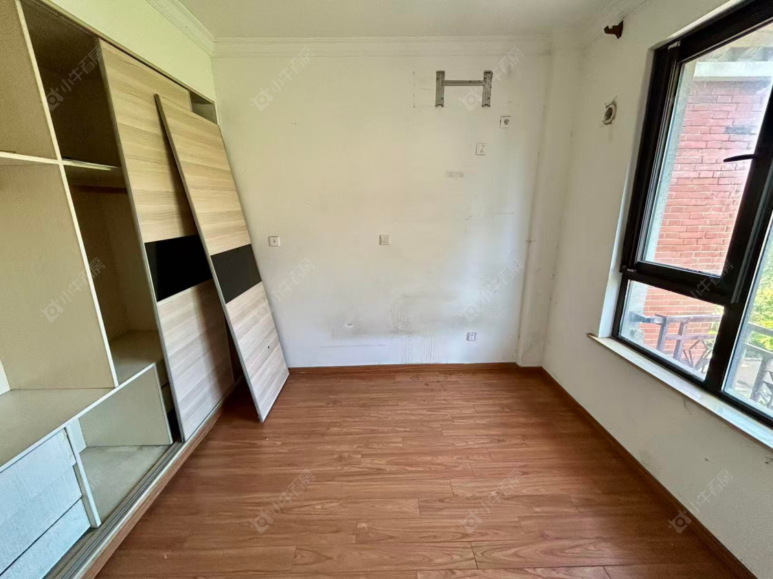 上海绿地海域笙晖在售二手房源小区图_小牛看房