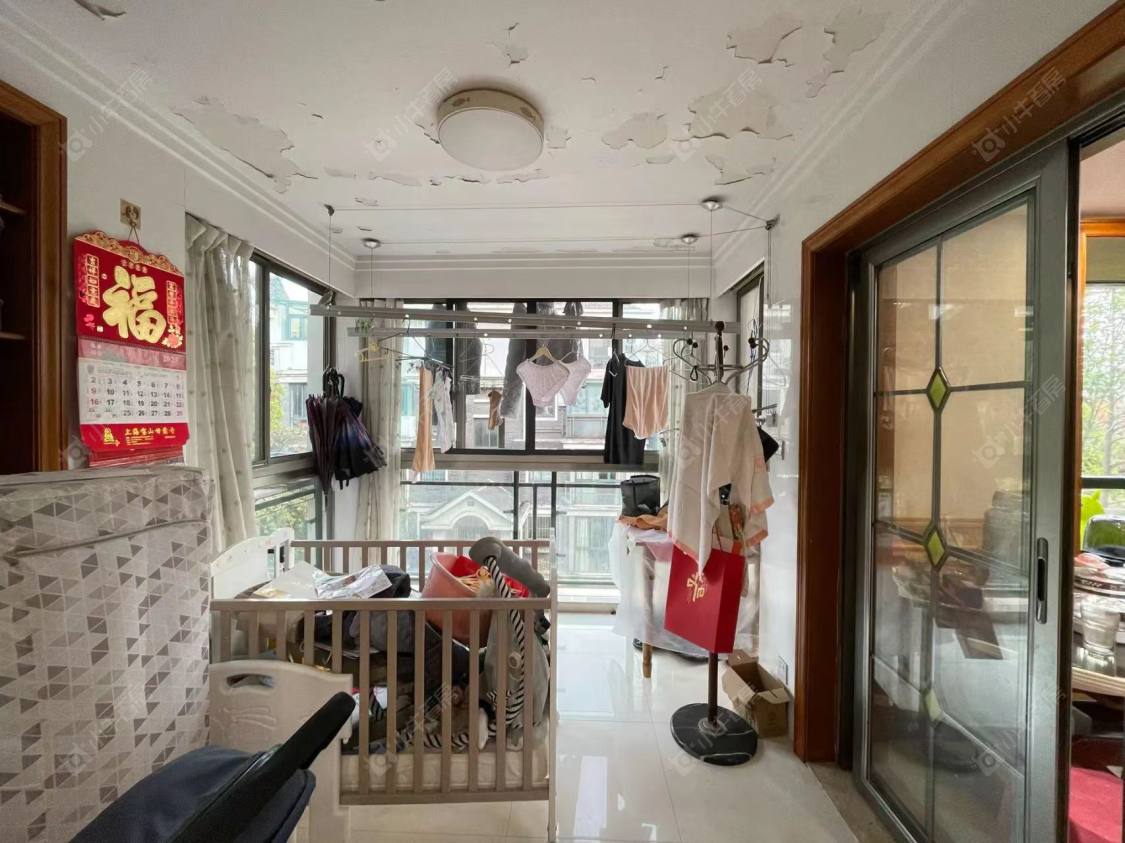 上海美兰湖颐景园在售二手房源小区图_小牛看房