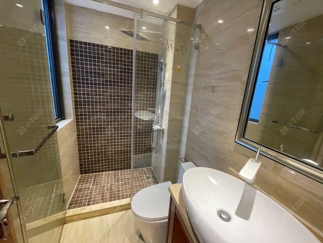 上海美兰湖岭域在售二手房源小区图_小牛看房