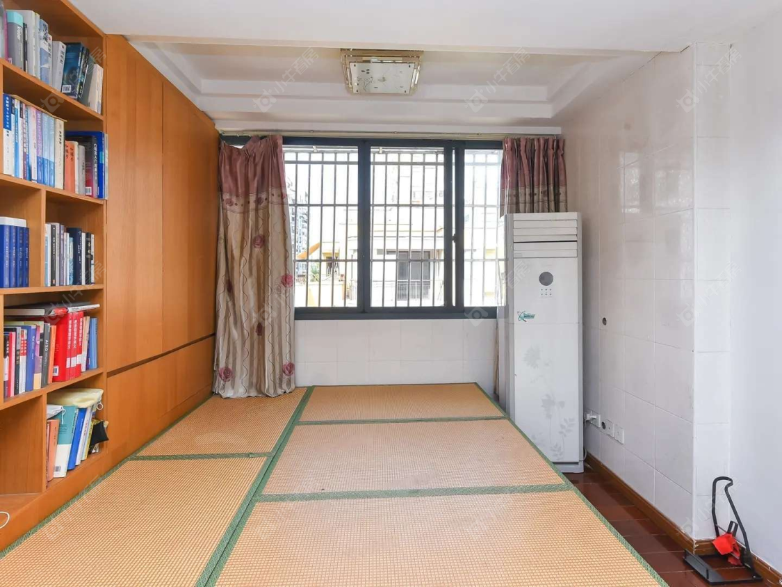 上海菊泉新城爱建顾园东区在售二手房源小区图_小牛看房