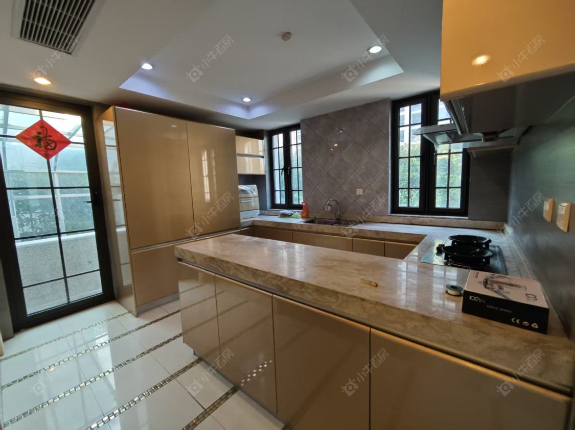 上海爱法奥朗新庄园在售二手房源小区图_小牛看房