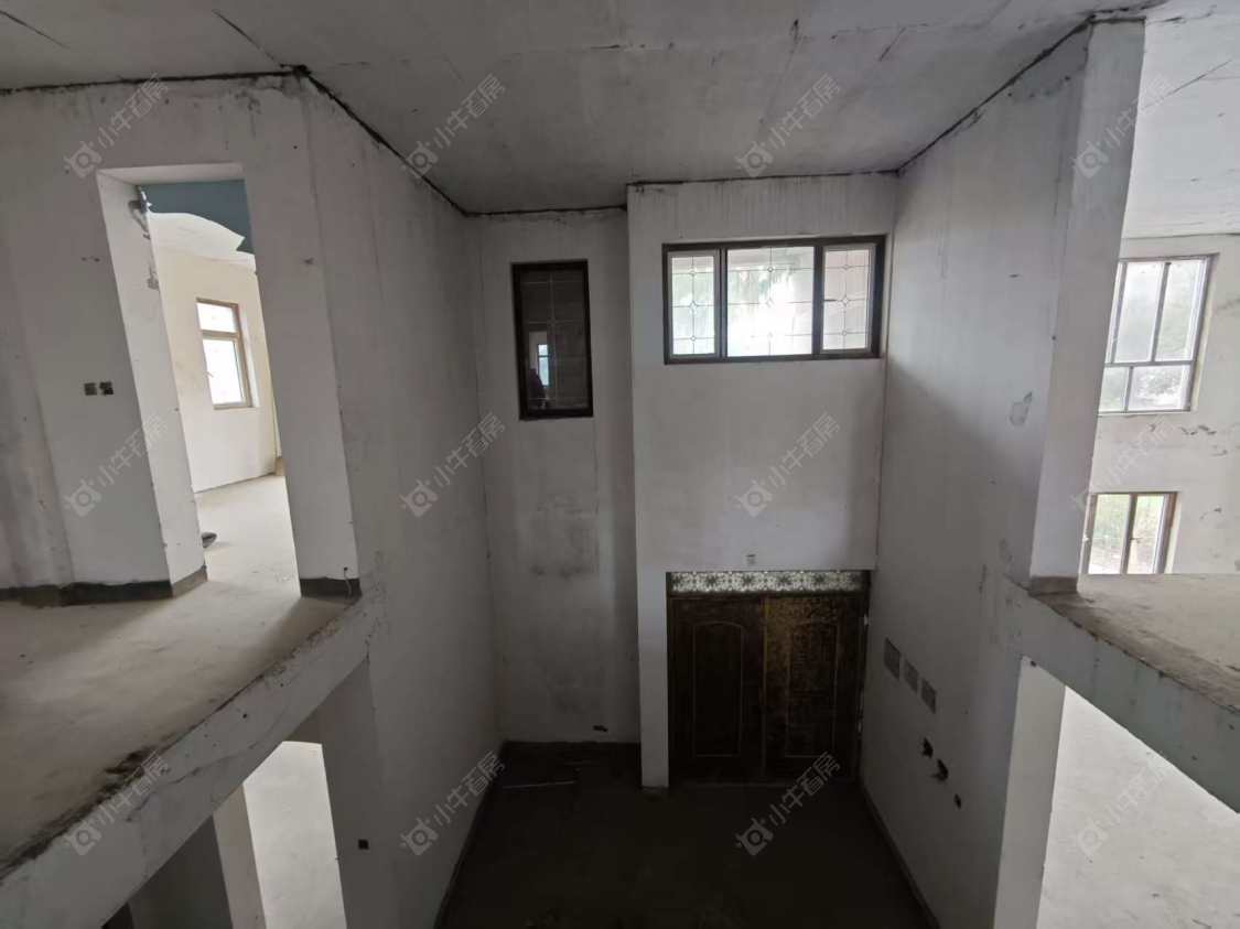 上海爱法奥朗新庄园在售二手房源小区图_小牛看房