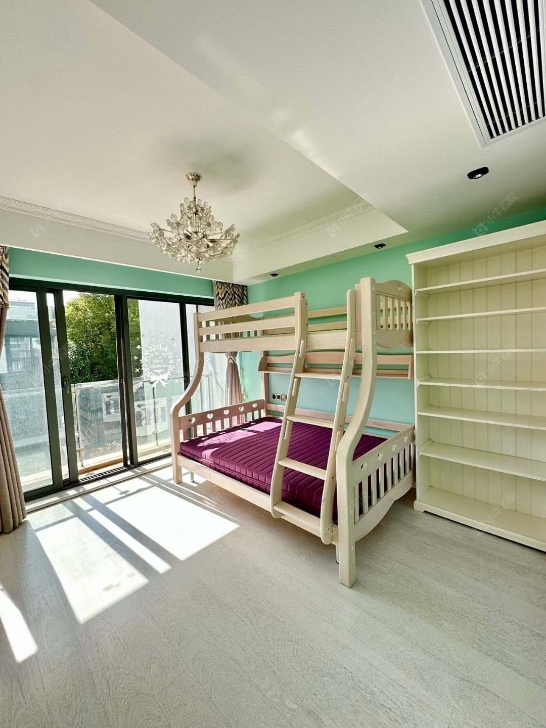 上海凯德林茵湖畔东区别墅区在售二手房源小区图_小牛看房