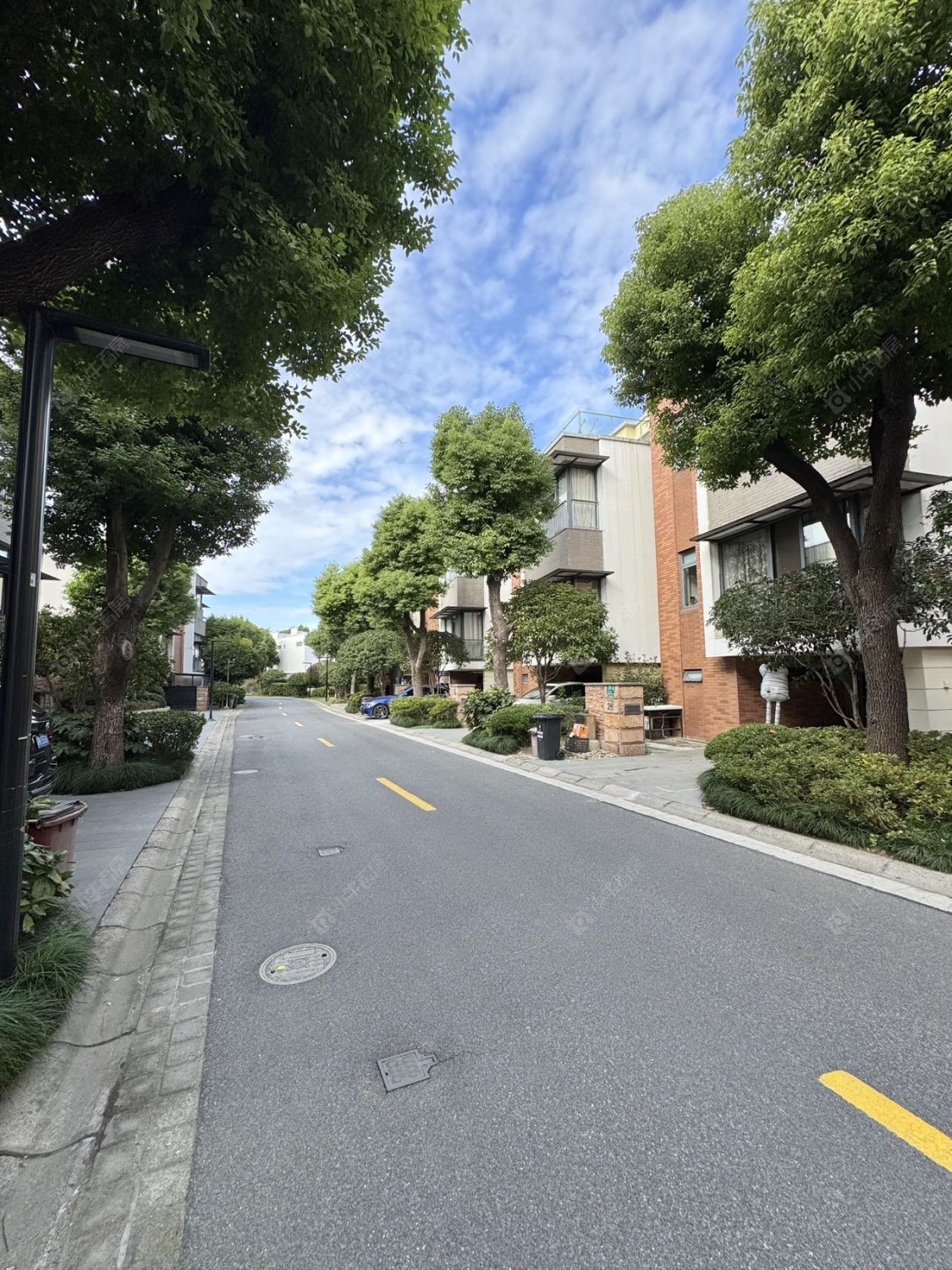 上海凯德林茵湖畔东区别墅区在售二手房源小区图_小牛看房