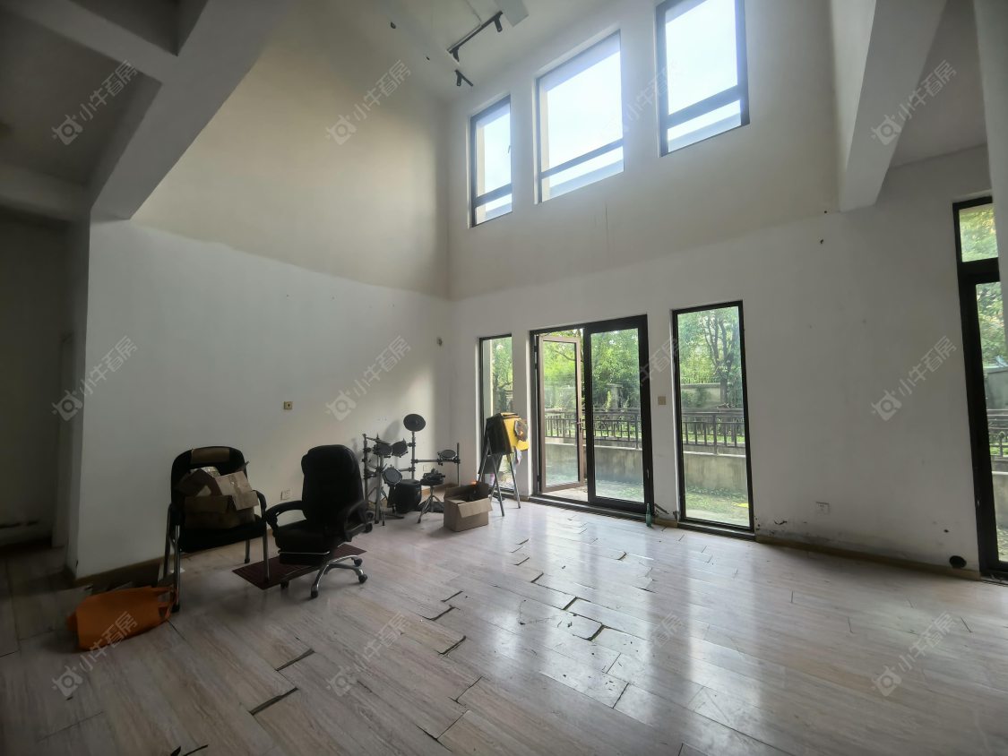 上海阳光城花满墅别墅区在售二手房源小区图_小牛看房