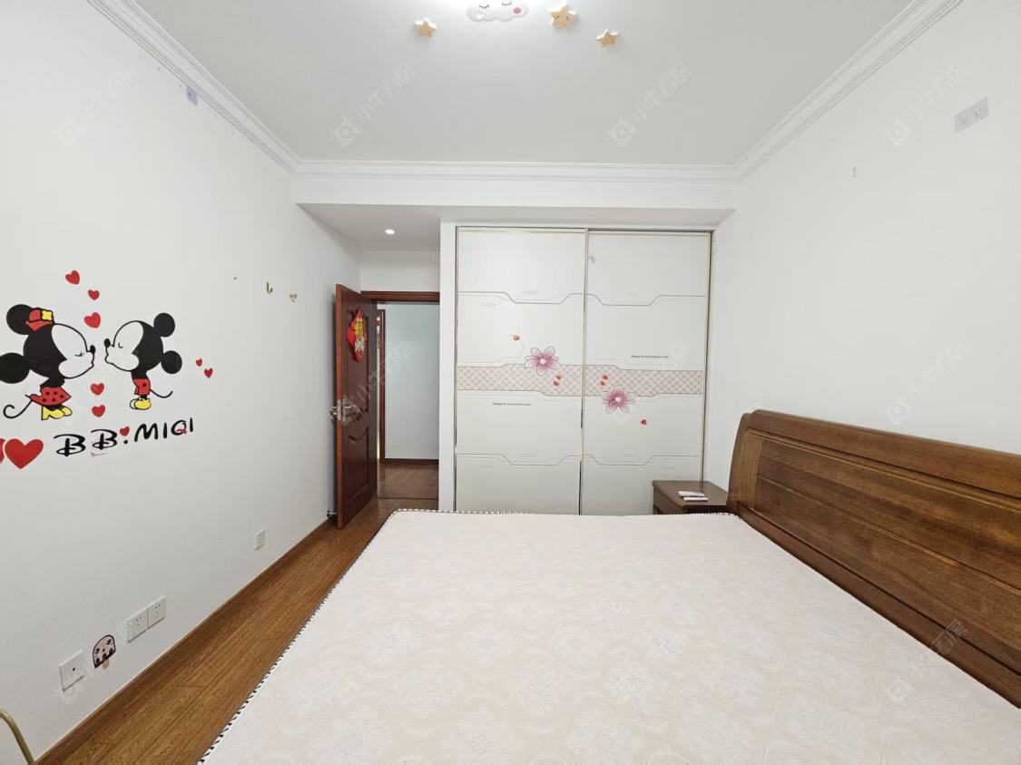 上海高桥新城紫薇和苑在租房源小区图_小牛看房