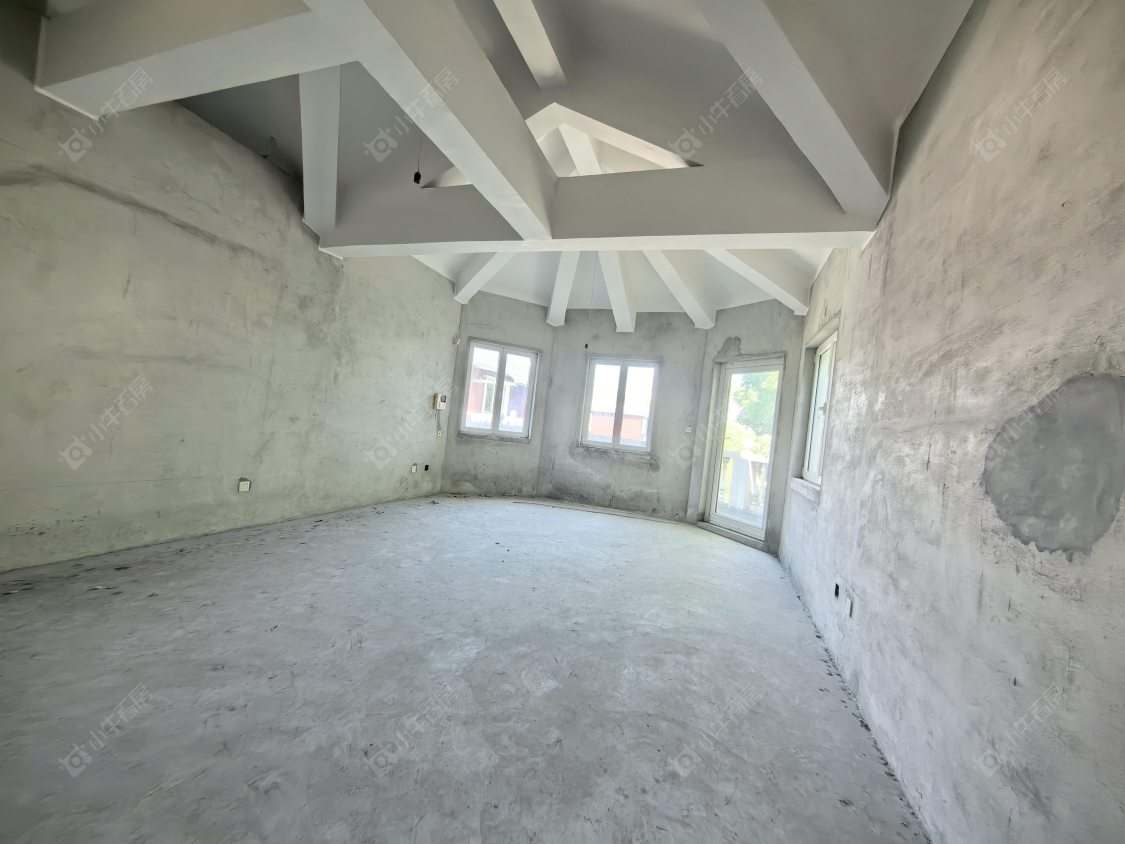 上海美兰湖别墅在售二手房源小区图_小牛看房