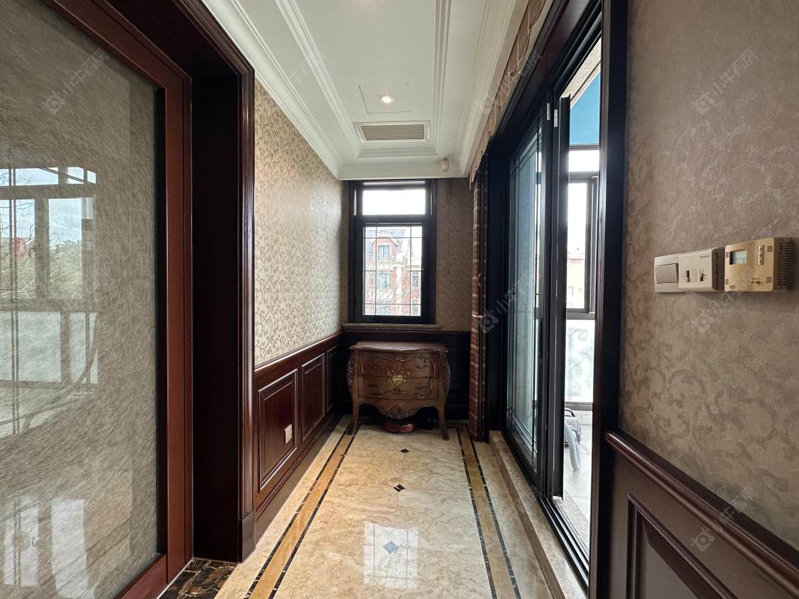 上海美兰湖花园别墅区在售二手房源小区图_小牛看房