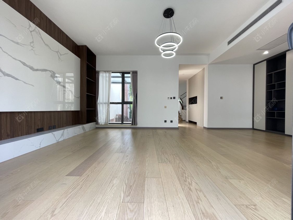 上海凯德林茵湖畔东区别墅区在售二手房源小区图_小牛看房